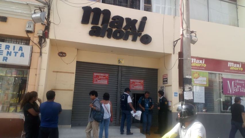 Piura: clausuran supermercado por presencia de vectores