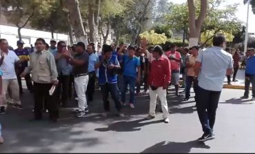 Piura: mototaxistas realizan plantón frente a la Municipalidad y convocan a paro provincial