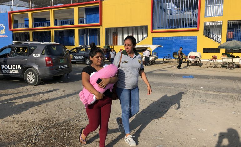 La Policía Nacional y restaurante Don Carlos agasajaron a madres por su día
