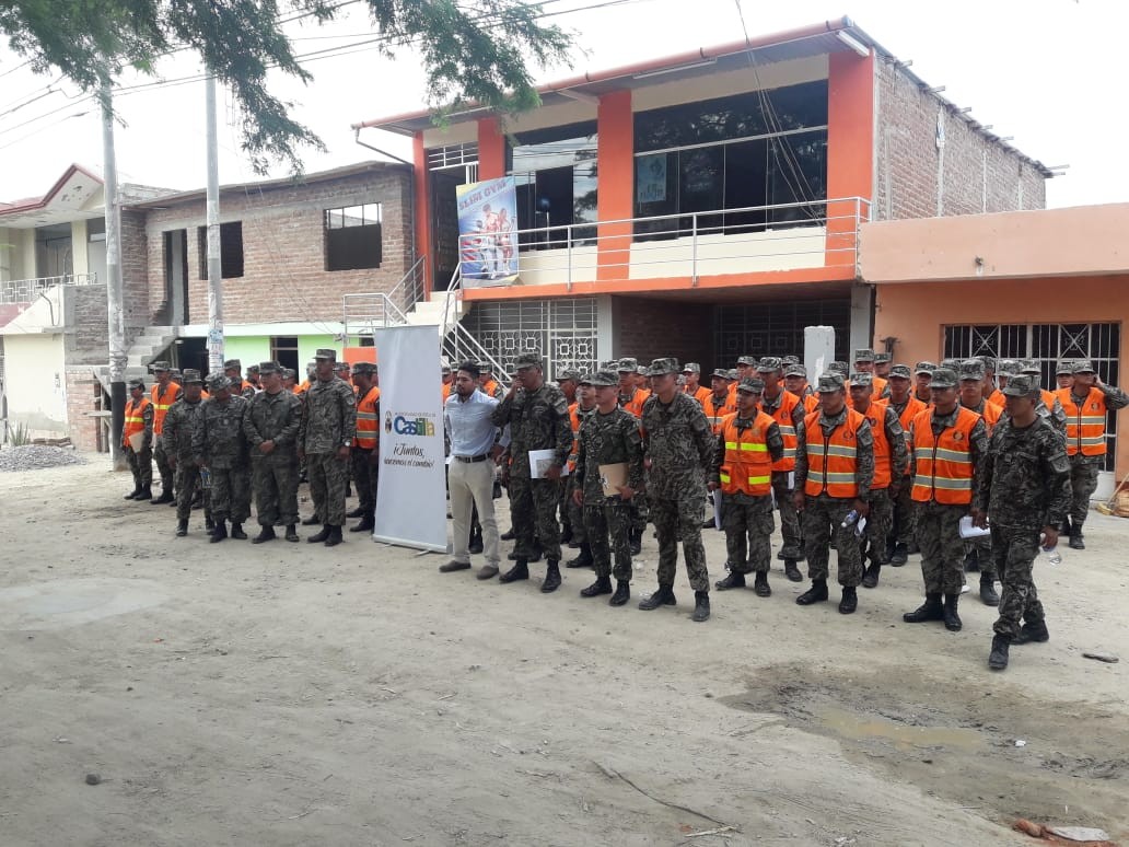 Soldados del Ejército Peruano se involucran en la lucha contra la anemia