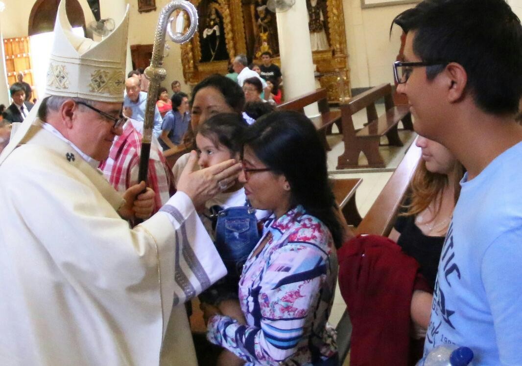 Monseñor: “Que el Día de la Madre sea ocasión para valorar más el rol que las mamás desempeñan en la sociedad”