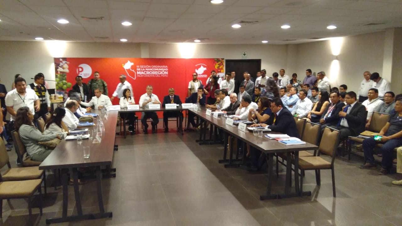 Premier Salvador del Solar se reúne con gobernadores regionales en Piura