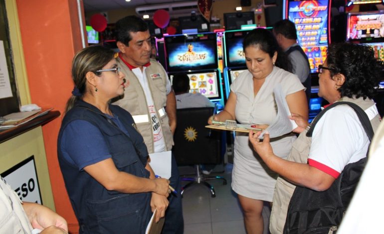 Piura: casinos y salas de juegos incumplen la ley antitabaco