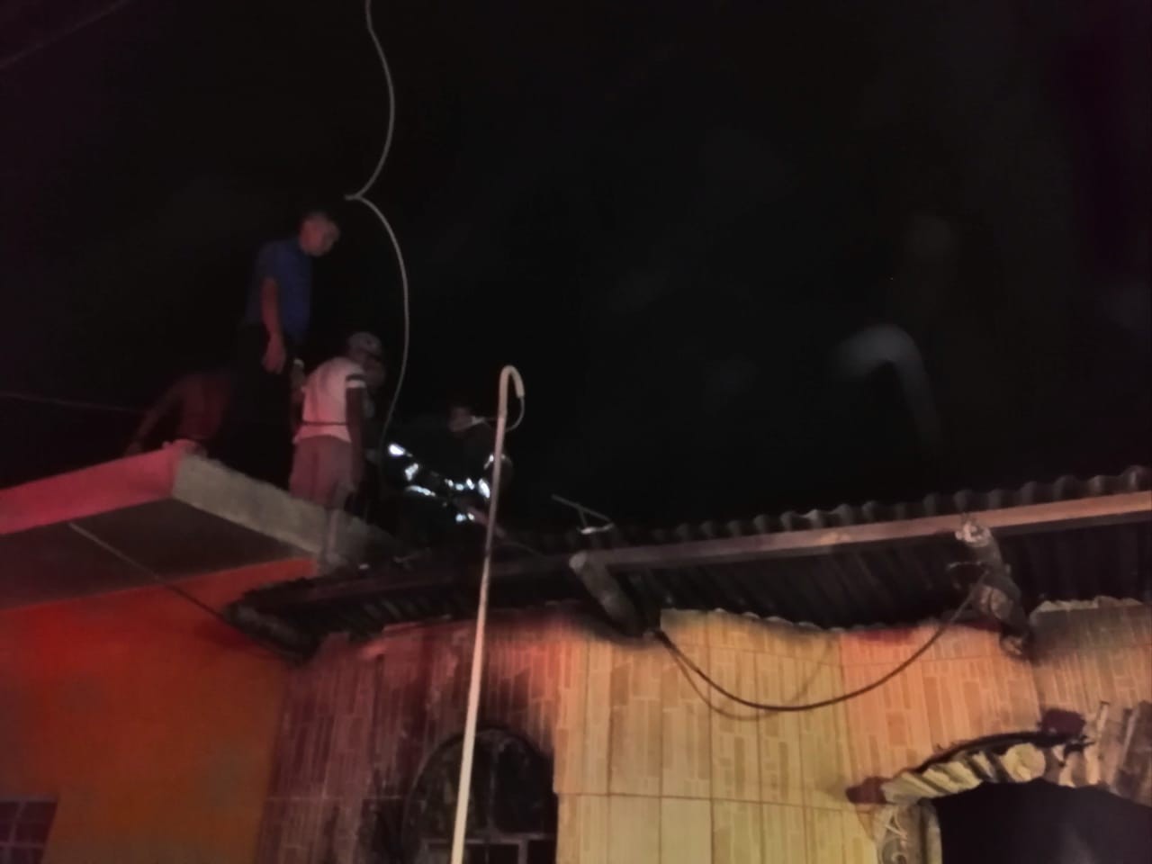 Paita: tres viviendas quedaron afectadas por incendio