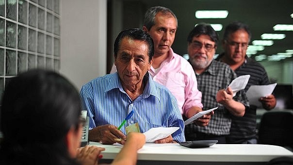 Gobierno eleva las pensiones de los jubilados del DL 19990 desde junio