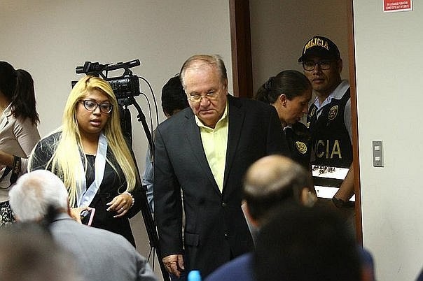 Luis Nava pasó su primera noche en el penal Miguel Castro Castro