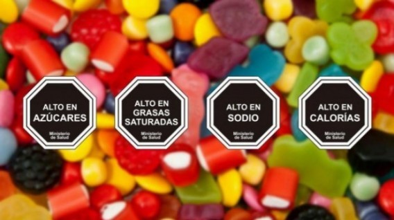 Bodegueros podrán vender alimentos sin octógonos hasta junio del 2020
