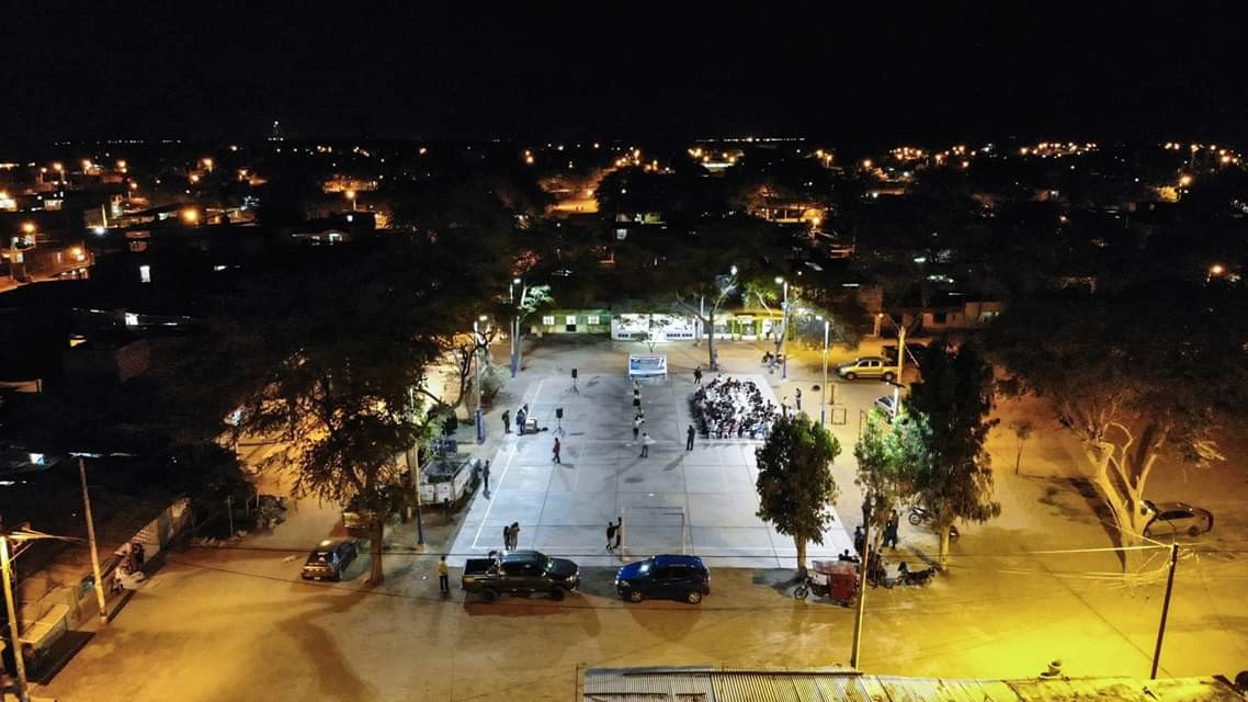Inauguran cuarta losa deportiva con iluminación de paneles solares en Veintiséis de Octubre