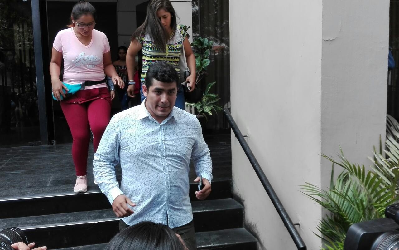 Madre de Elvis Miranda: “Se acabó la pesadilla hasta el momento, él estará libre pero sigue el proceso”