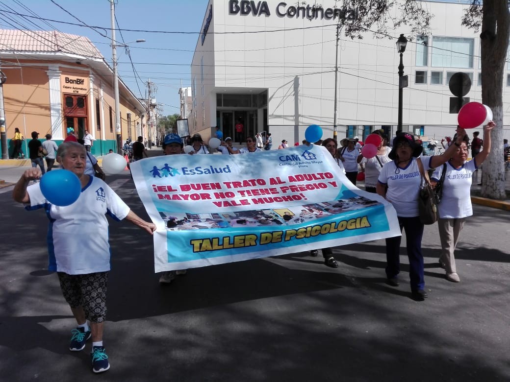 Personas de la tercera edad piden parar con la violencia