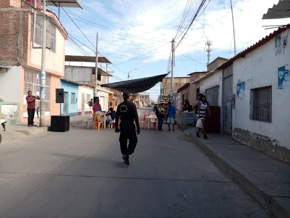 Multan a varias familias por realizar parrilladas en la vía pública en Castilla