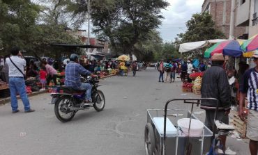 Piura: ambulantes desalojados del Complejo de Mercado invaden calles aledañas