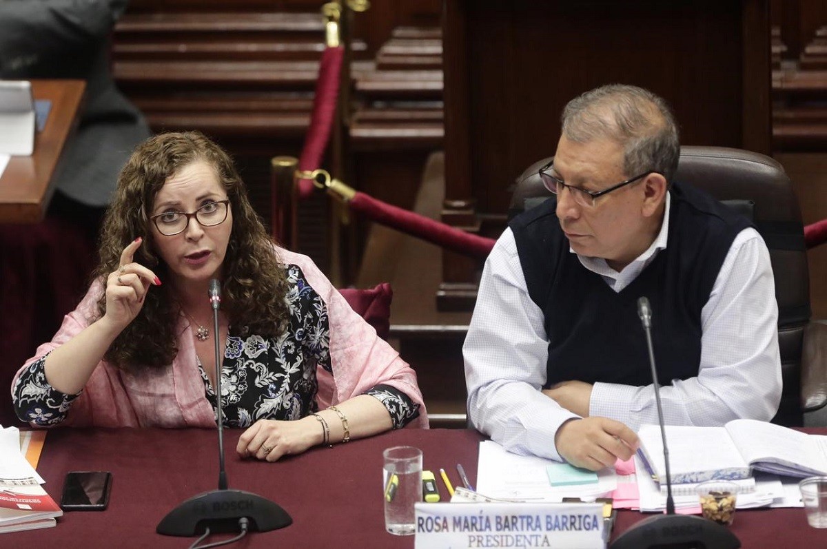 Aprueban impedimento de participar en elecciones a quienes tengan sentencia en primera instancia