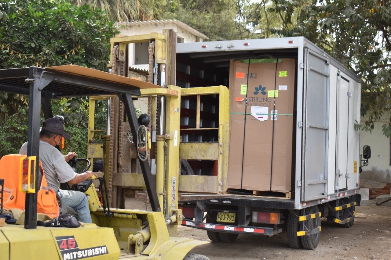 Piura: Llegan cinco ultracongeladoras para vacunas contra la COVID-19 ultracongeladoras