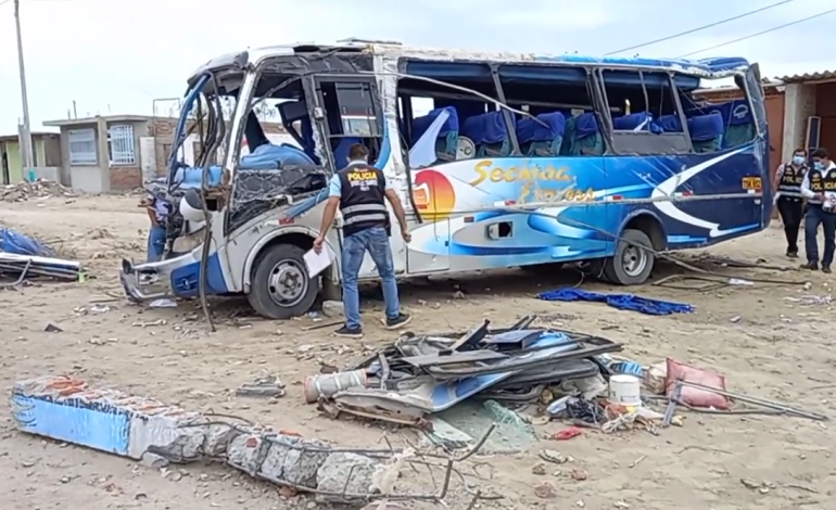 Conductor de bus que ocasionó fatal accidente  en Sechura se encuentra prófugo