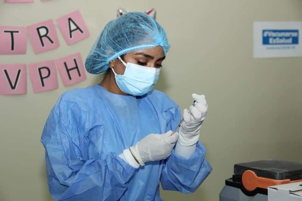 Piura: vacunación gratuita a gestantes, niñas, adultos y adultos mayores