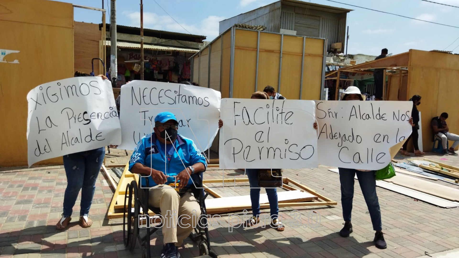Piura: comerciantes afectados por incendio en mercado modelo piden ser reubicados