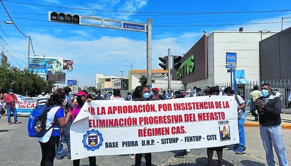 Piura: trabajadores de la UNP acatan paro