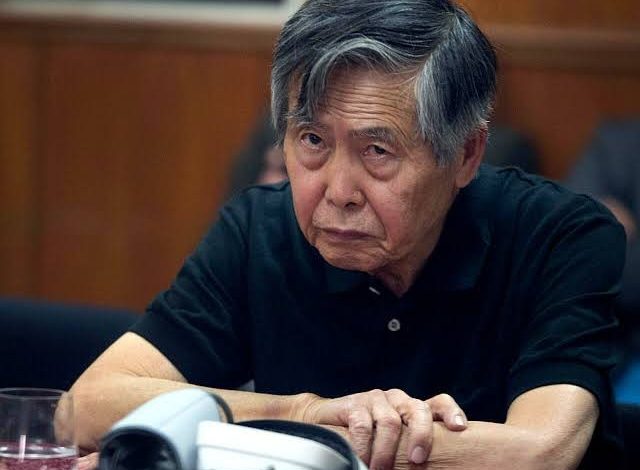 Fujimori es internado en una clínica debido a descenso en saturación de oxígeno
