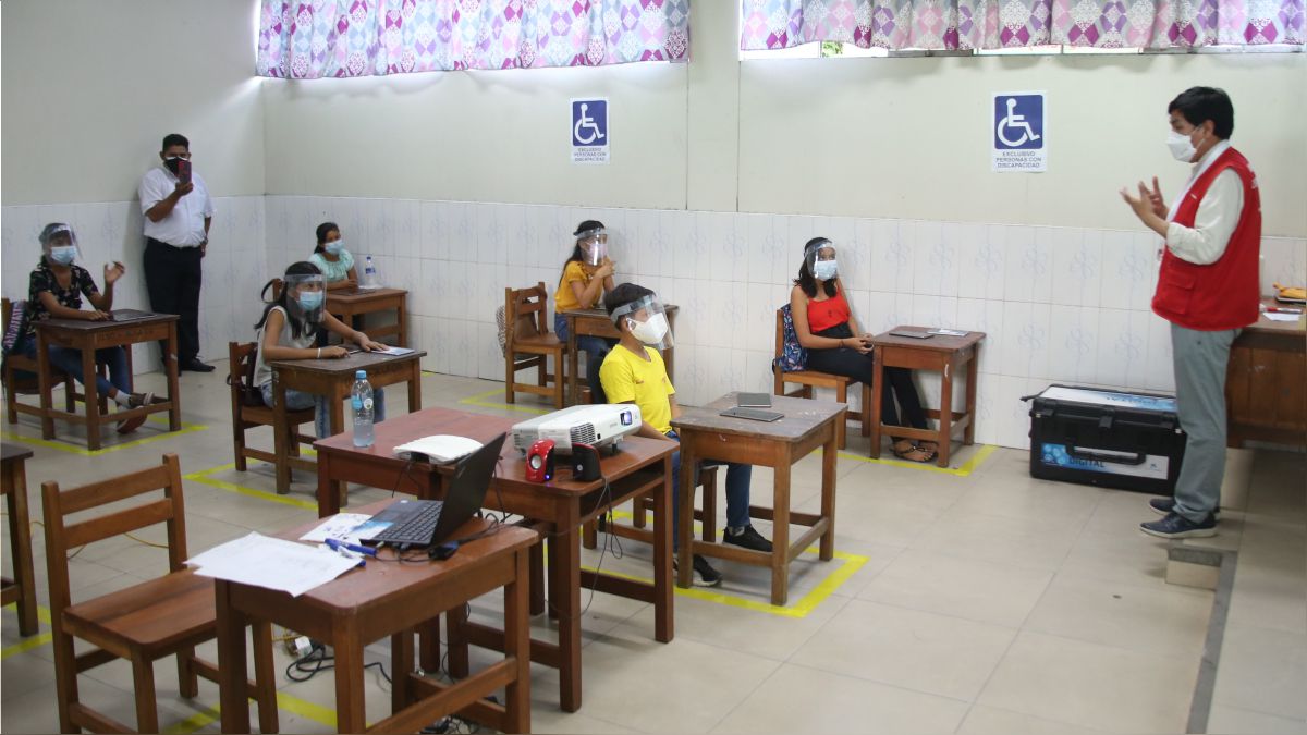 Minedu: retorno a las aulas en marzo del 2022 será obligatorio