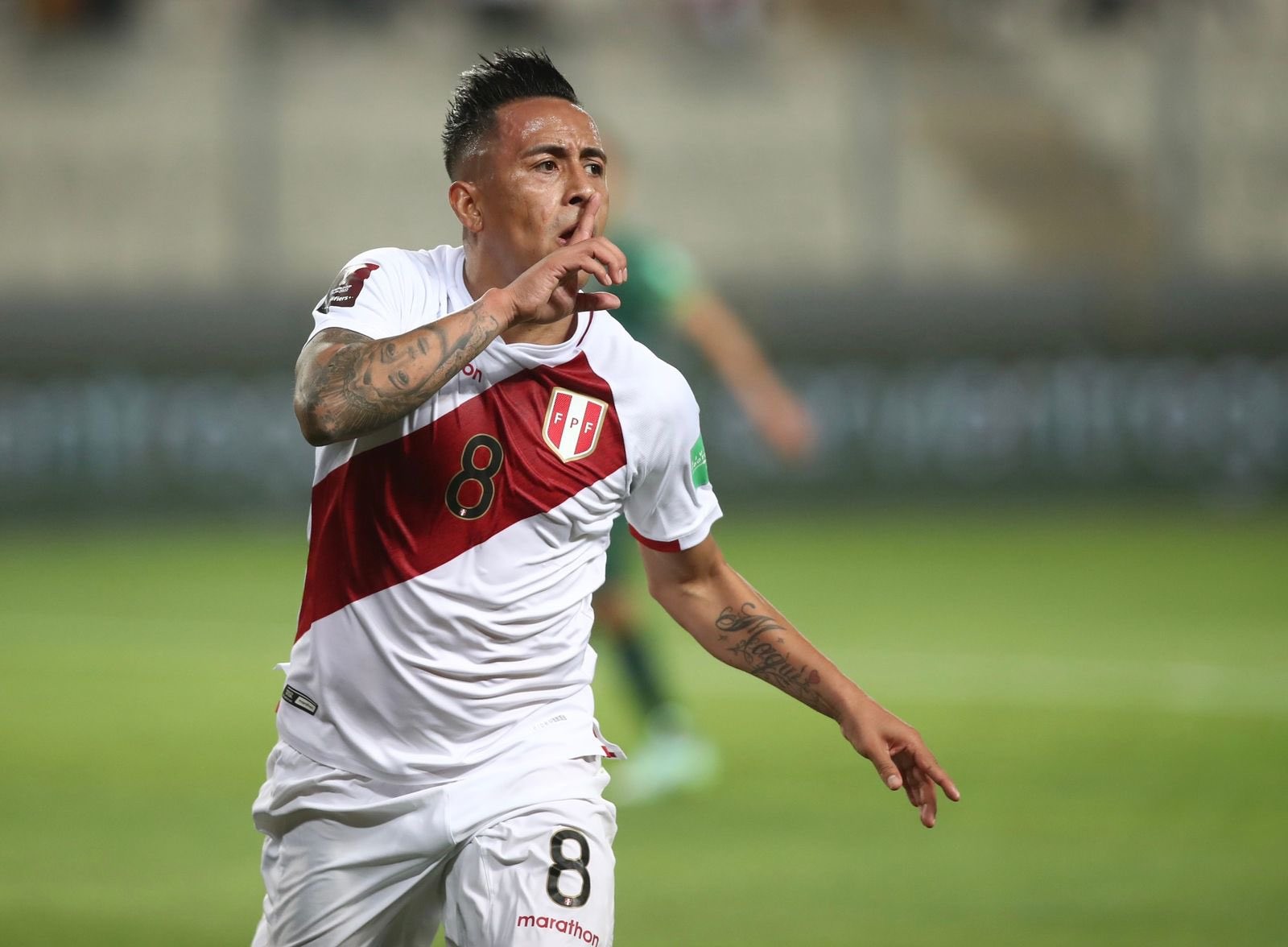 Perú golea a Bolivia y mantiene intacto el sueño mundialista