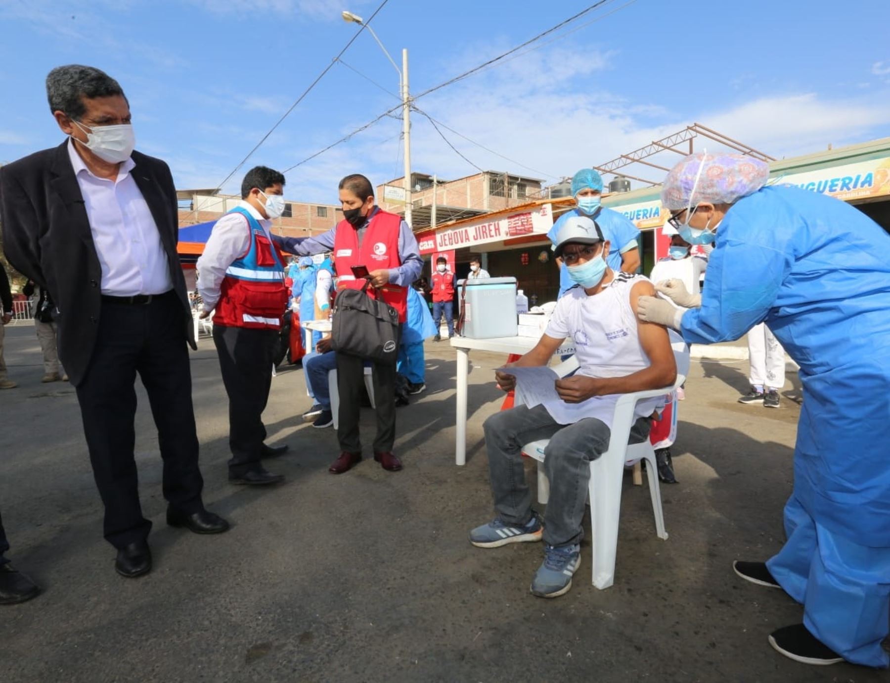 Hernando Cevallos en Piura