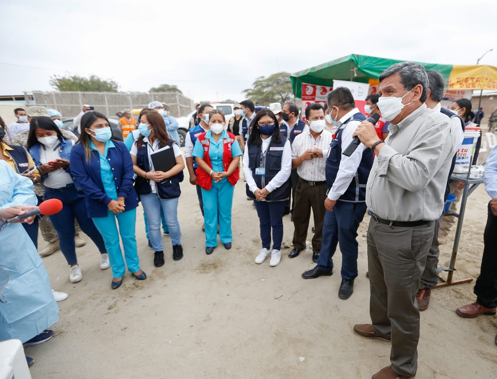 Ministro de Salud en Piura