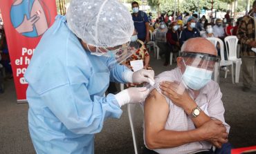 Minsa establece meta de cuatro mil vacunados por día en Sullana