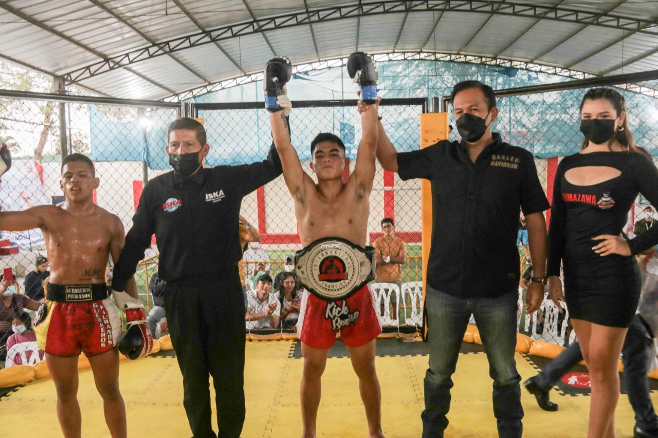 Piura: José Torres gana título del campeonato internacional de K1