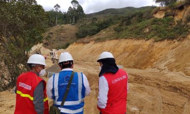 Contraloría advierte falta de drenajes en obra de recuperación de carretera de Ayabaca