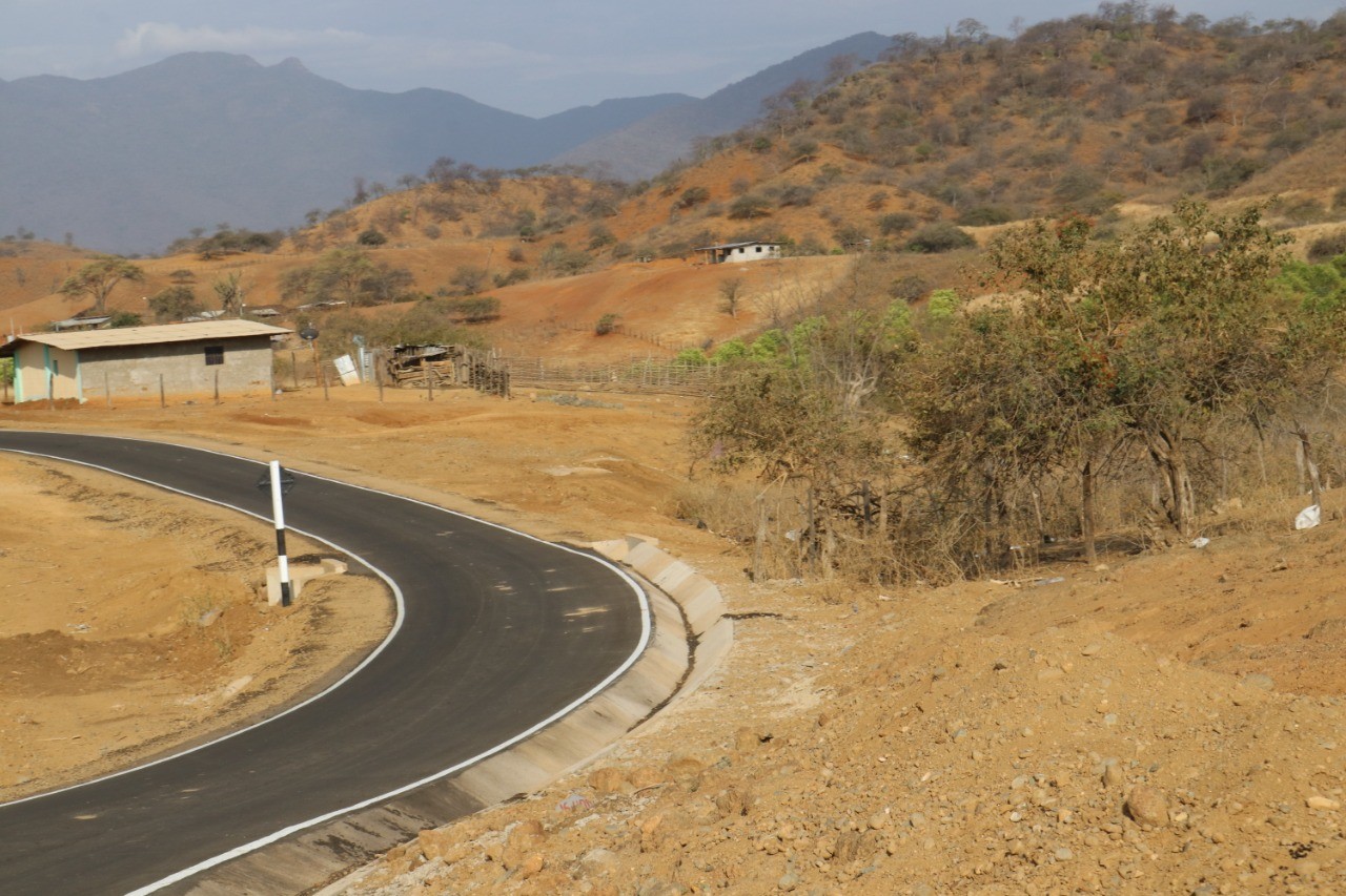 Millonaria obra vial en distrito de Suyo se encuentra en su etapa final obra vial en Suyo