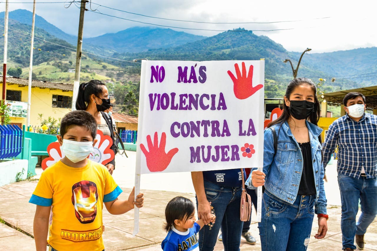 Casas de la Mujer Casas de la Mujer
