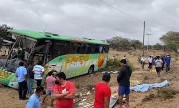Piura: volcadura de bus Dora deja una persona fallecida y más de 30 heridos