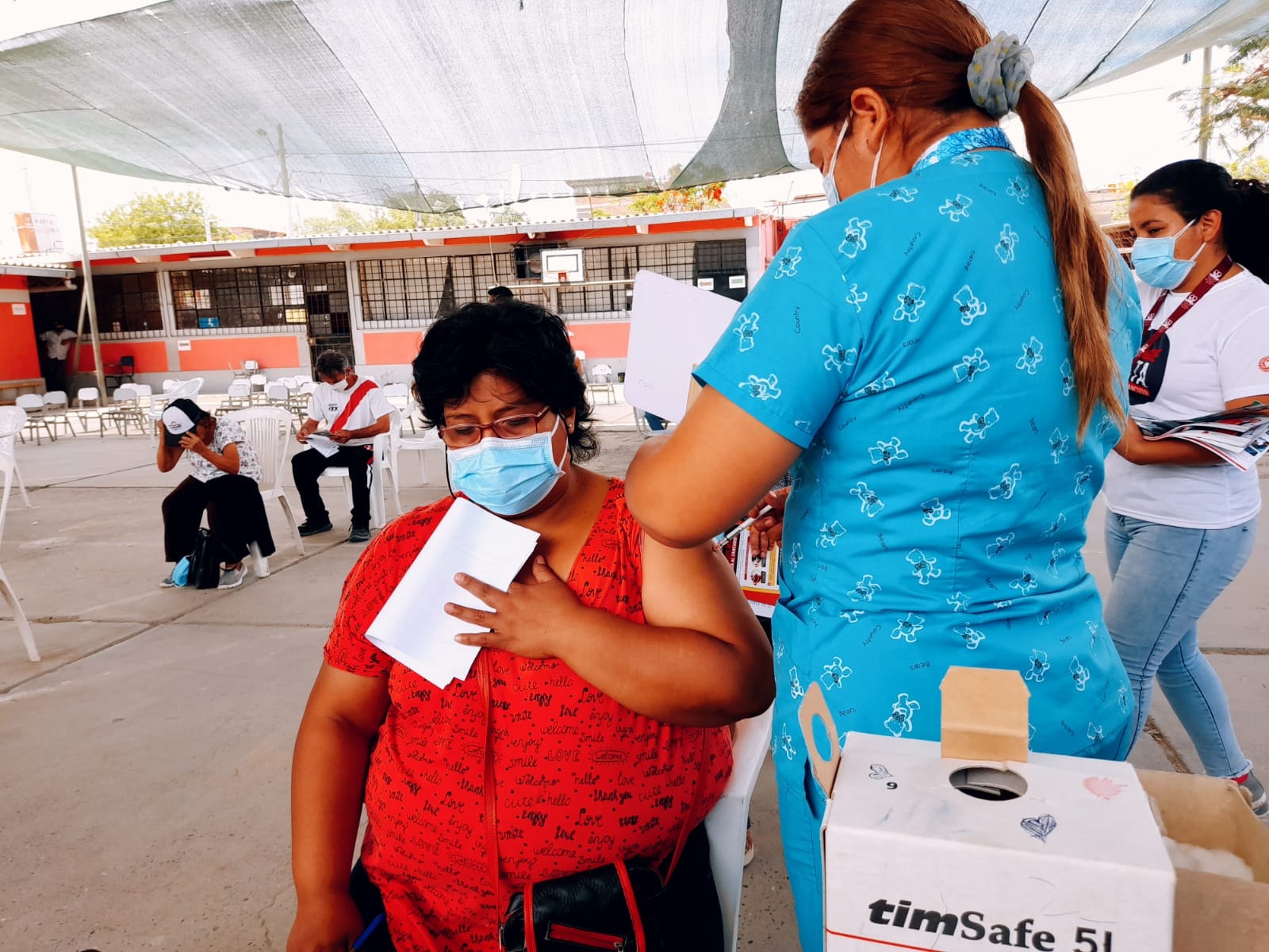 Piura: vacunatorios contra la covid atenderán hasta las 10 de la noche este jueves