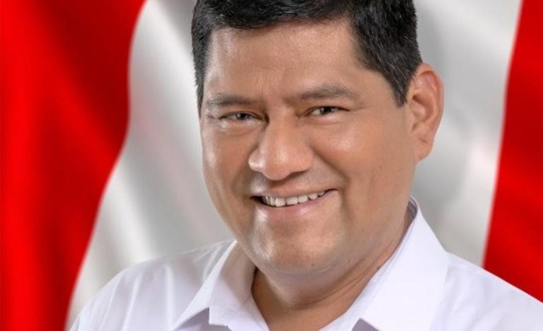 Gobernador designa a excongresista Mario Quispe como gerente de la Subregión Luciano Castillo