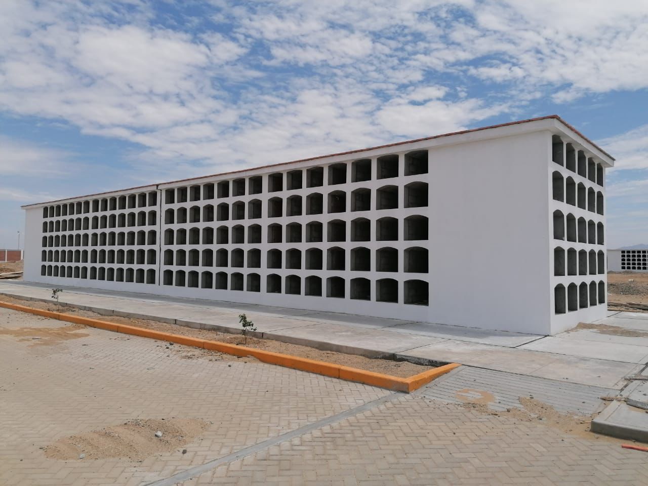 Construyen cerca de dos mil nichos en cementerio de Talara