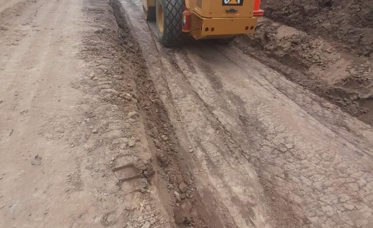 Pobladores denuncian deficiencias en carretera de Yanchalá – Espíndola con inversión de 66 millones