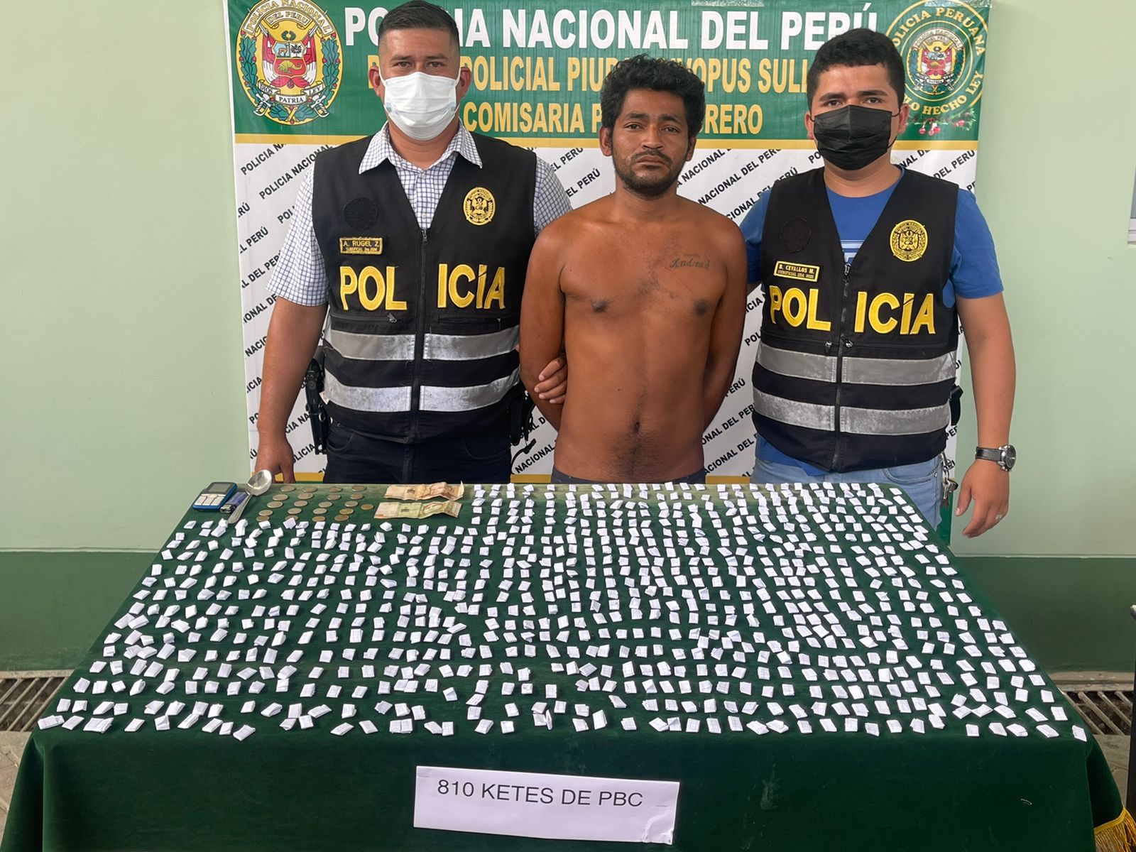 Intervienen a sujeto con más 800 ketes de PBC en Sullana sujeto con ketes de PBC