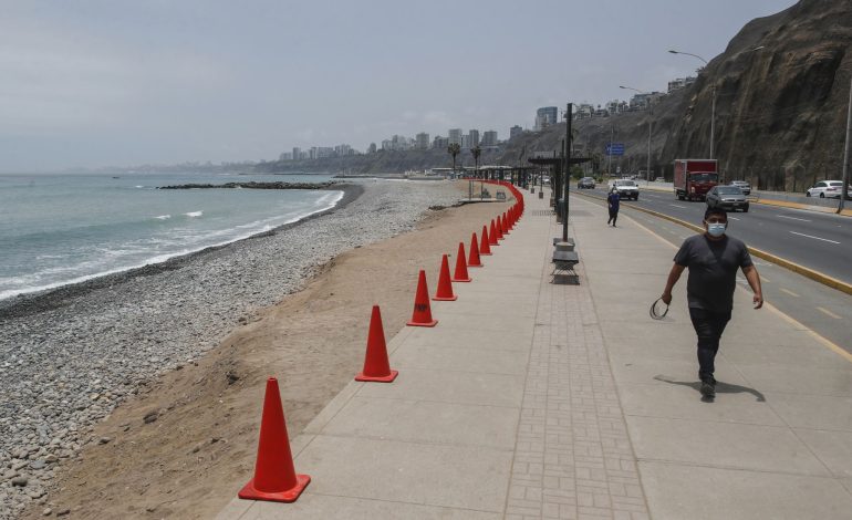 Alcalde de Talara está de acuerdo con que se cierren las playas para fin de año