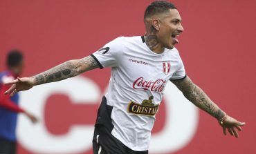 Paolo Guerrero desmiente acercamiento con Alianza Lima