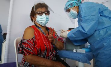 Covid-19: en Perú el 24.5 % de la población objetivo se aplicó la tercera dosis