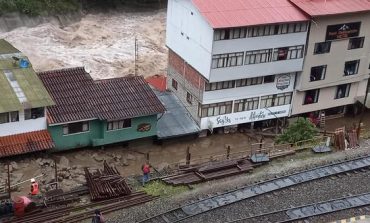 Huaico en Machu Picchu deja cuatro heridos, un desaparecido y puente colapsado