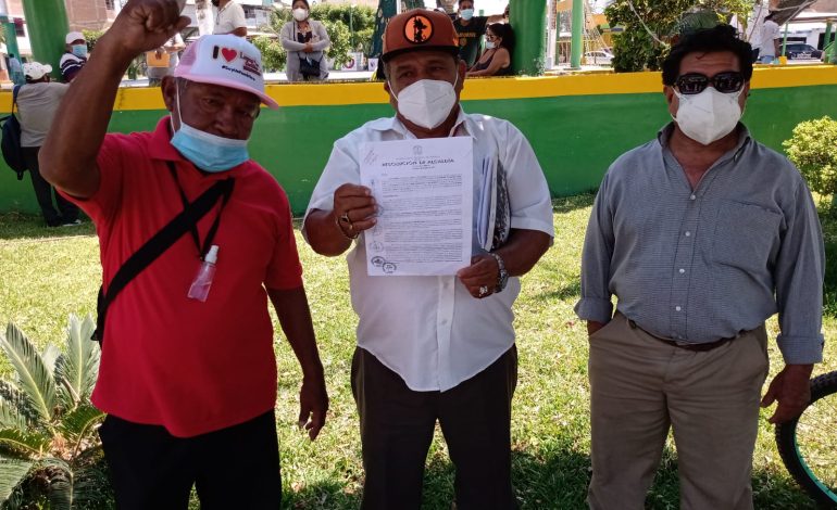Piura: extrabajadores de la Municipalidad de Castilla exigen el pago de sus liquidaciones  
