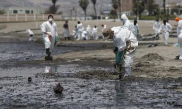 Marina de Guerra abre proceso para determinar las causas del derrame de petróleo