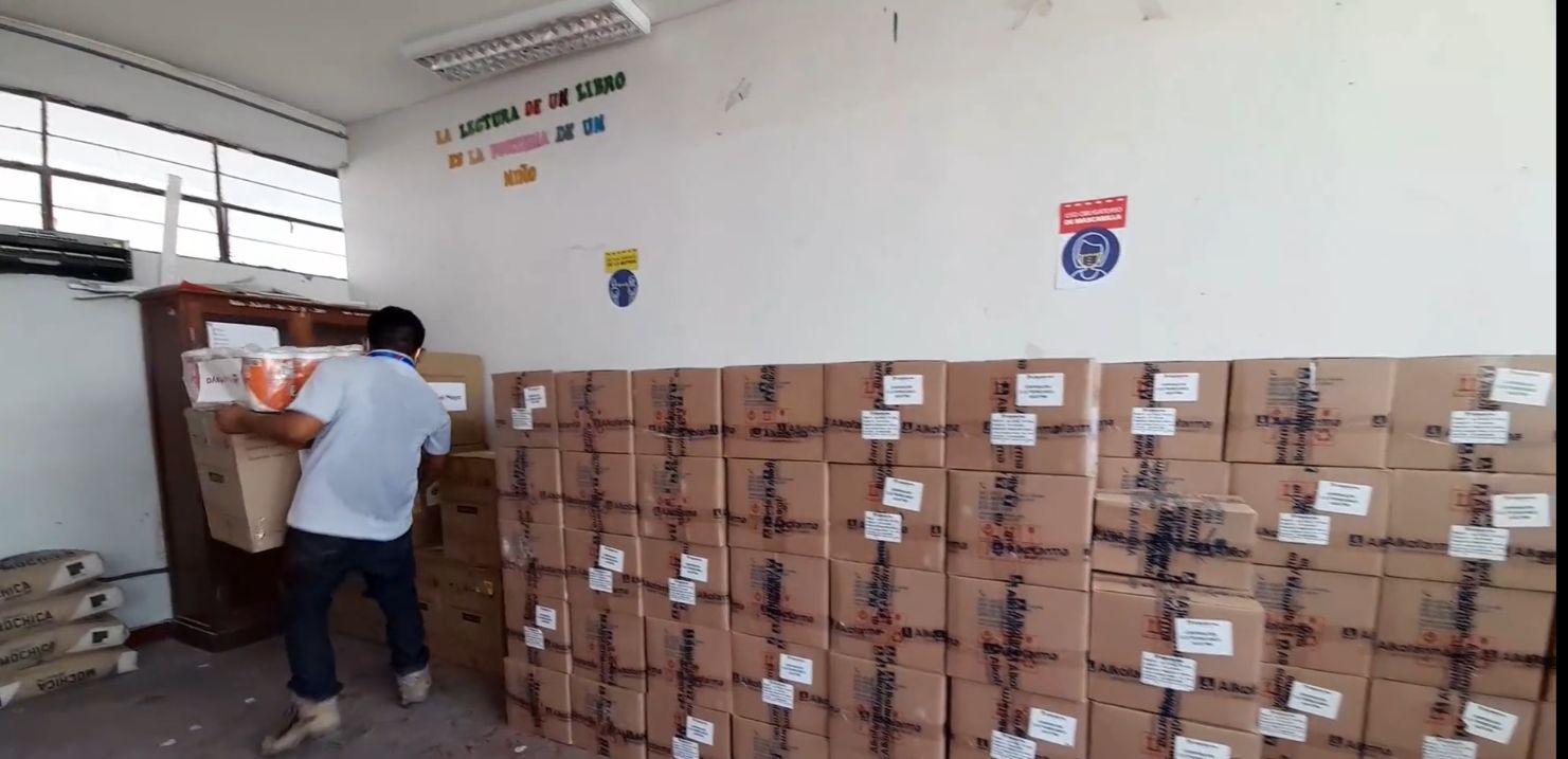 Ugel Sechura recibe importante donación para el retorno a clases en la provincia