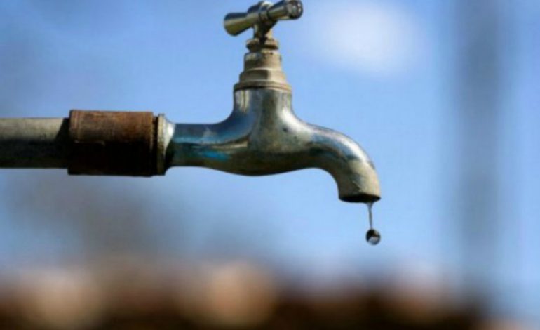 Vecinos de la Urb. Piura denuncian desabastecimiento de agua en su zona