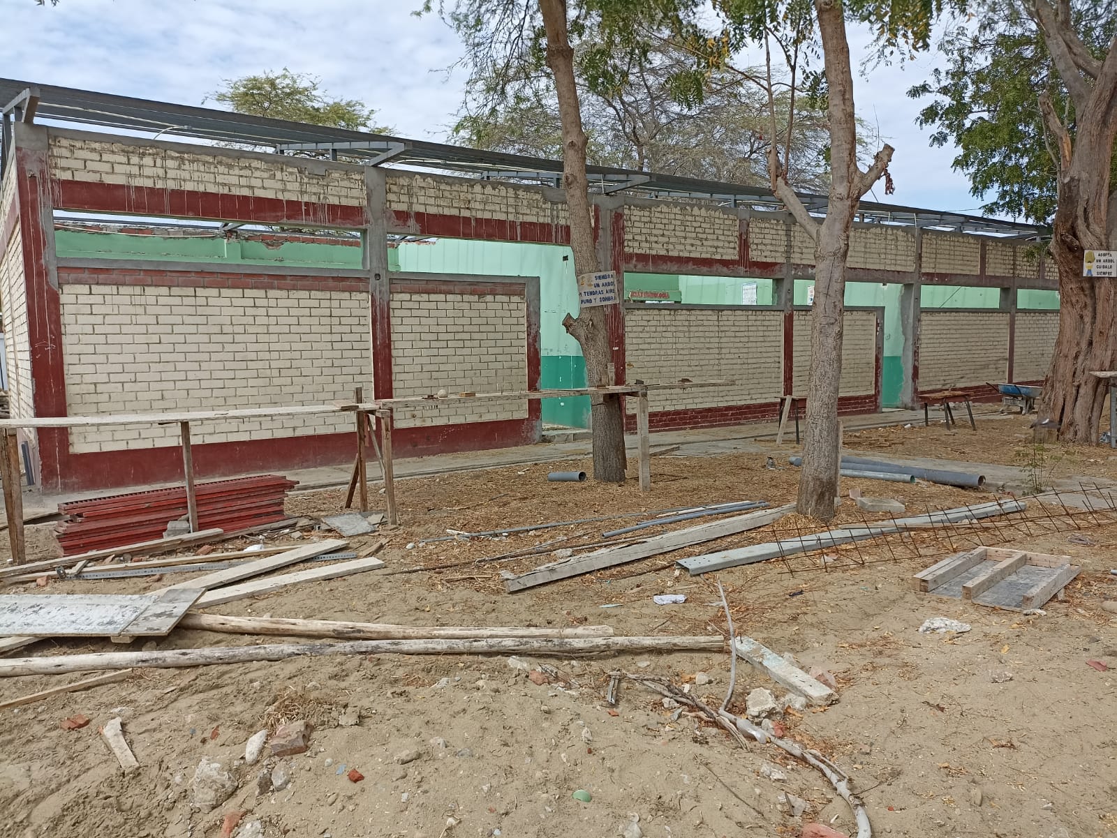 Obra de reconstrucción de I.E 15317 a cargo de la Municipalidad de Piura se encuentra paralizada