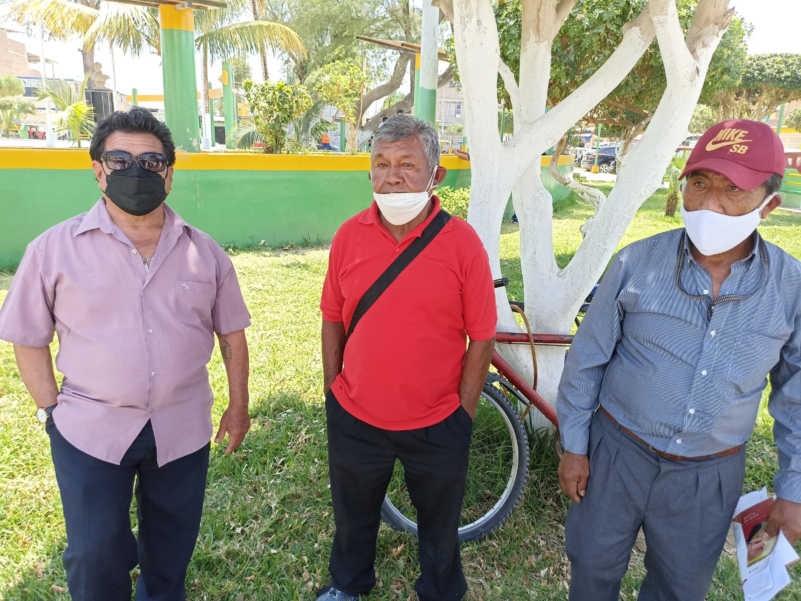 Extrabajadores municipales exigen el pago de sus liquidaciones