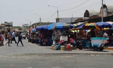 No hay apoyo para combatir la informalidad en el mercado de Piura, afirma el alcalde