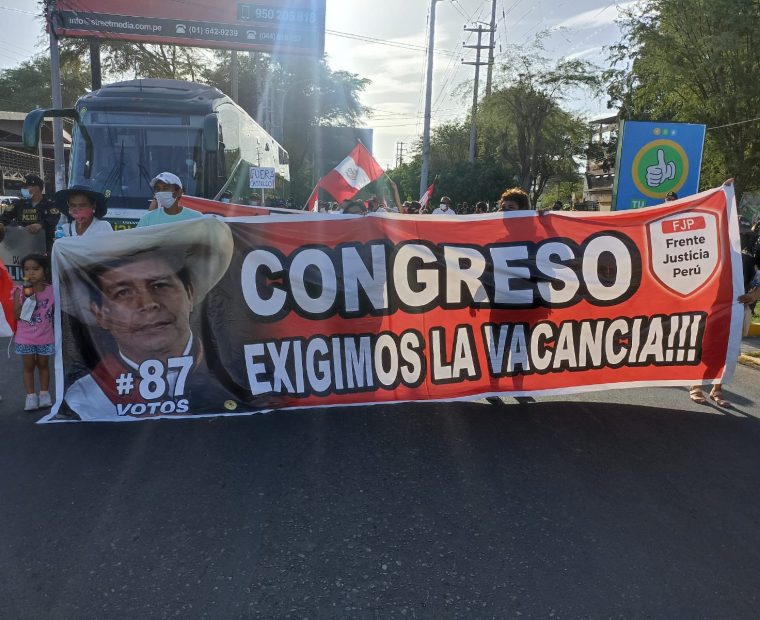 Piura: Cientos de ciudadanos se suman a la marcha nacional contra Pedro Castillo